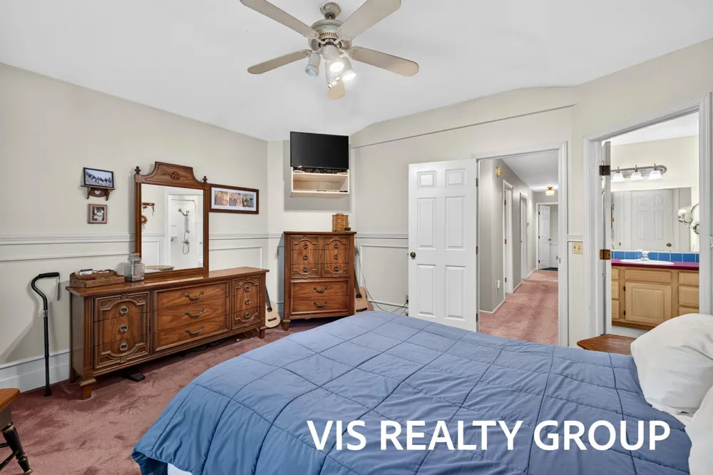 958 W Wellington Court Muskegon, MI 49441