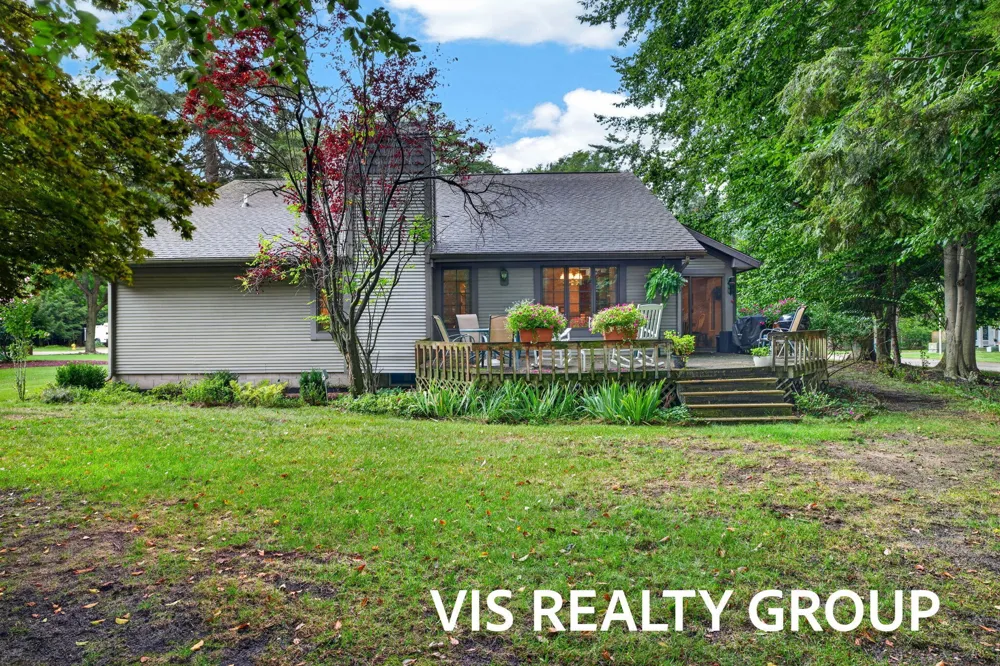 958 W Wellington Court Muskegon, MI 49441