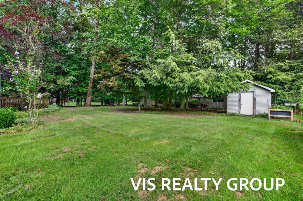 958 W Wellington Court Muskegon, MI 49441