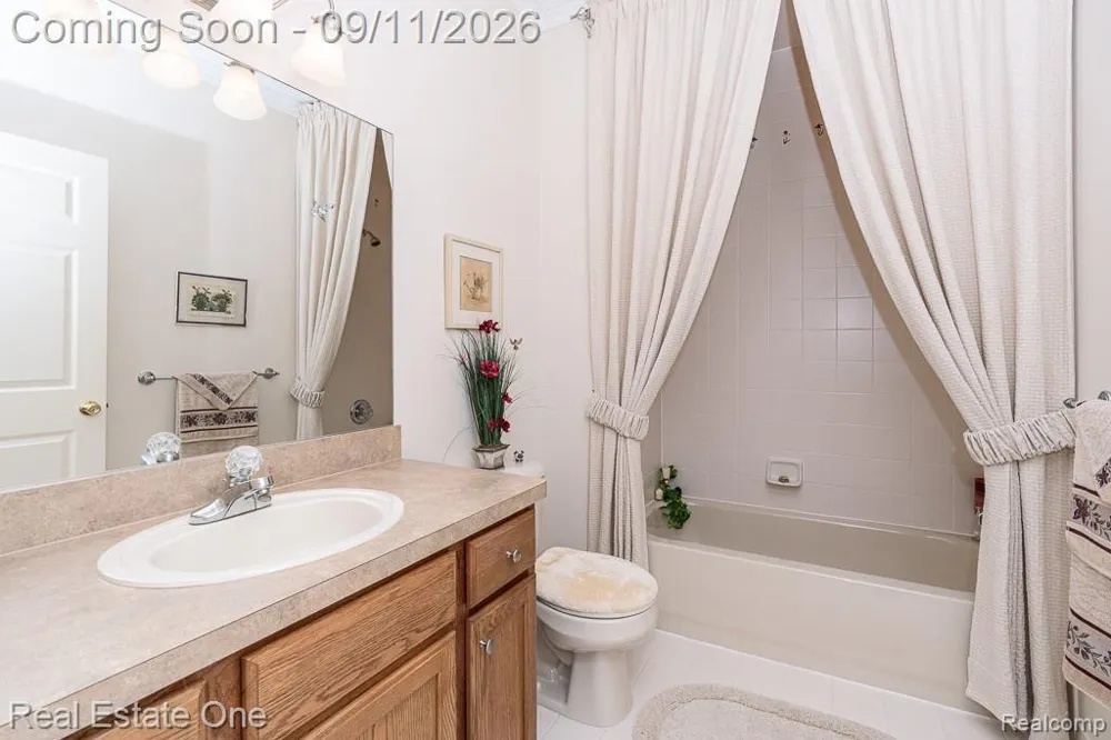 3368 Galaxy Boulevard Sterling Heights City, MI 48314