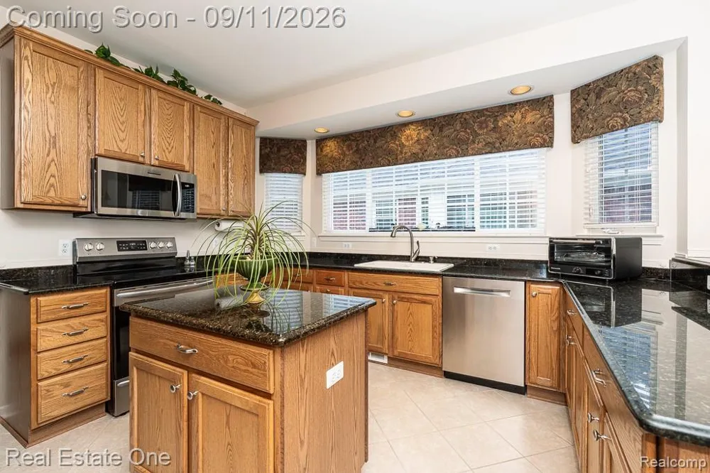 3368 Galaxy Boulevard Sterling Heights City, MI 48314