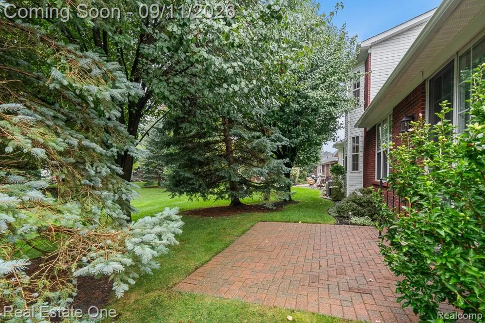3368 Galaxy Boulevard Sterling Heights City, MI 48314