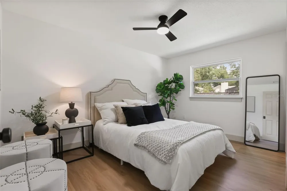 421 OAKHURST STREET Altamonte Springs, FL 32701
