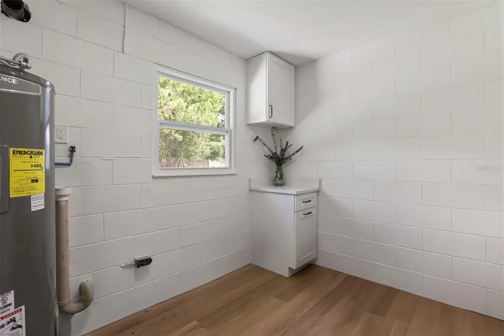 421 OAKHURST STREET Altamonte Springs, FL 32701