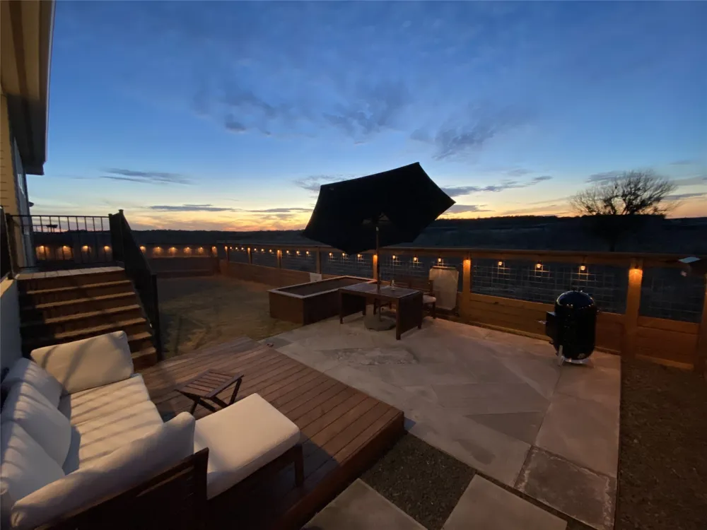 8116 Bestride Bend Austin, TX 78744