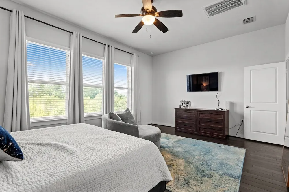 8116 Bestride Bend Austin, TX 78744