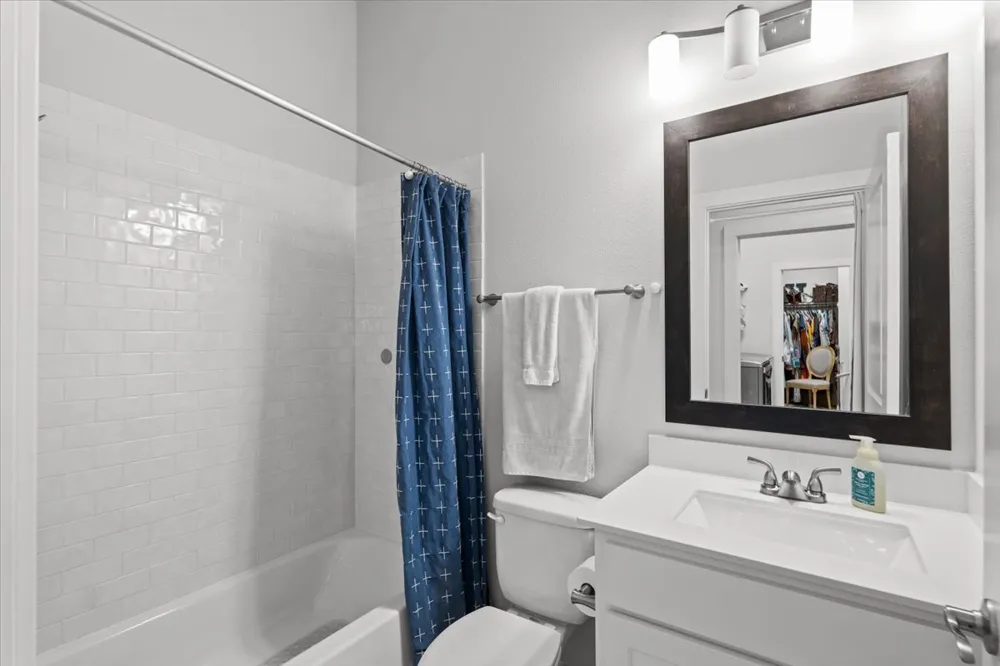 8116 Bestride Bend Austin, TX 78744