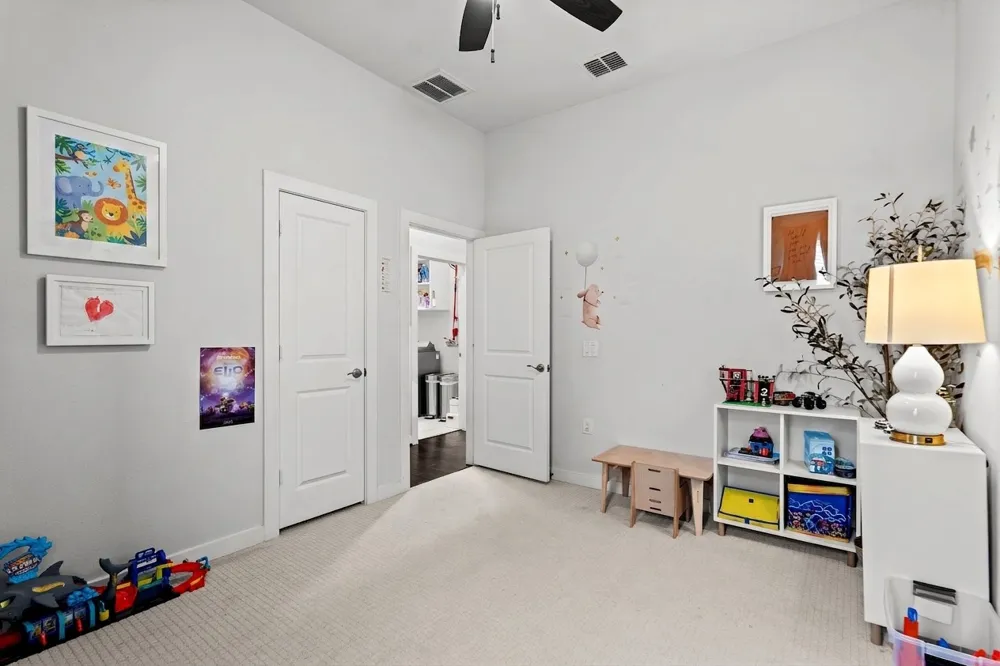 8116 Bestride Bend Austin, TX 78744