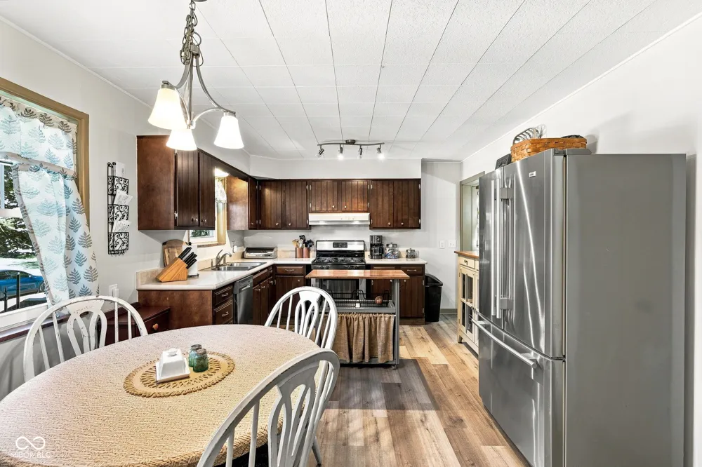 61 Cecil Avenue Indianapolis, IN 46219