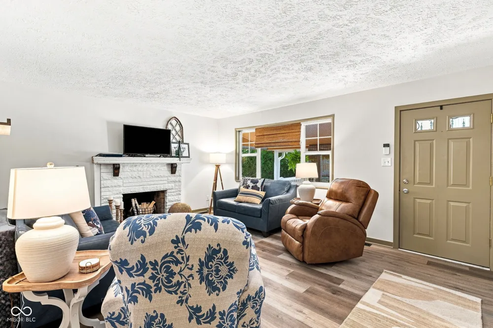 61 Cecil Avenue Indianapolis, IN 46219