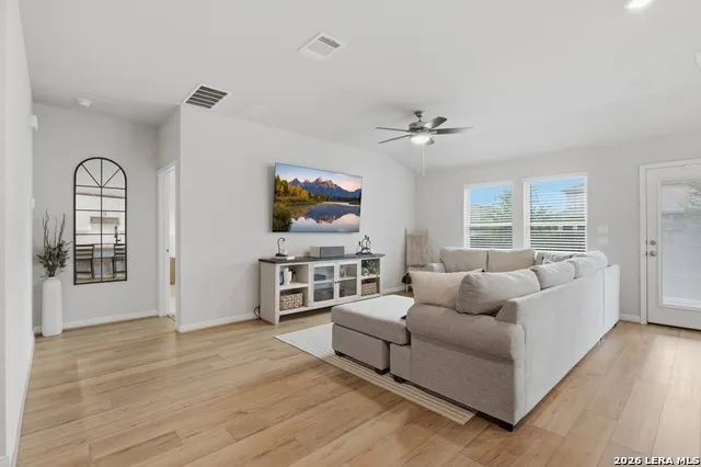 26071 Scenic Crest Blvd Boerne, TX 78006