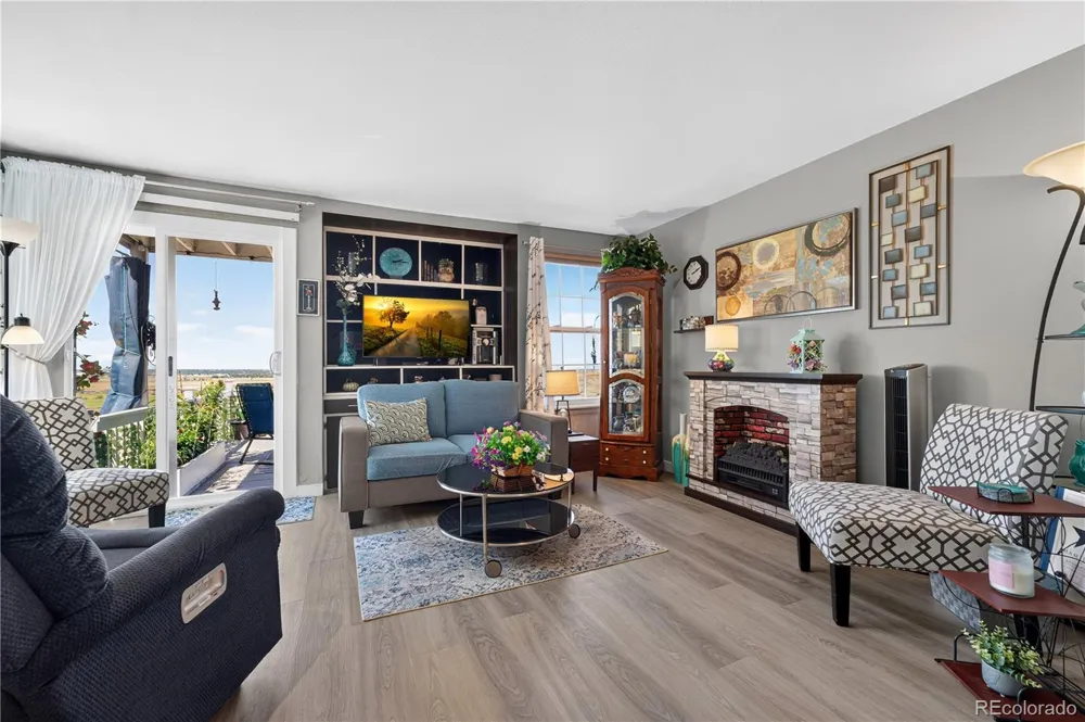 2227 Sunridge Circle #30 Broomfield, CO 80020