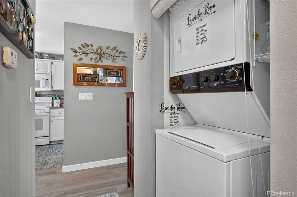2227 Sunridge Circle #30 Broomfield, CO 80020