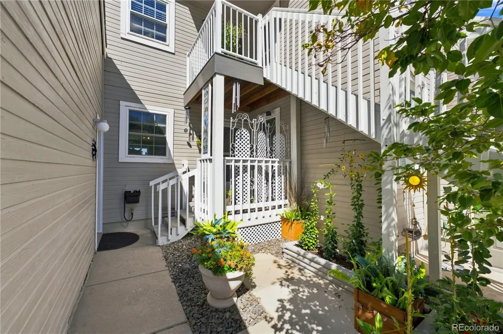 2227 Sunridge Circle #30 Broomfield, CO 80020
