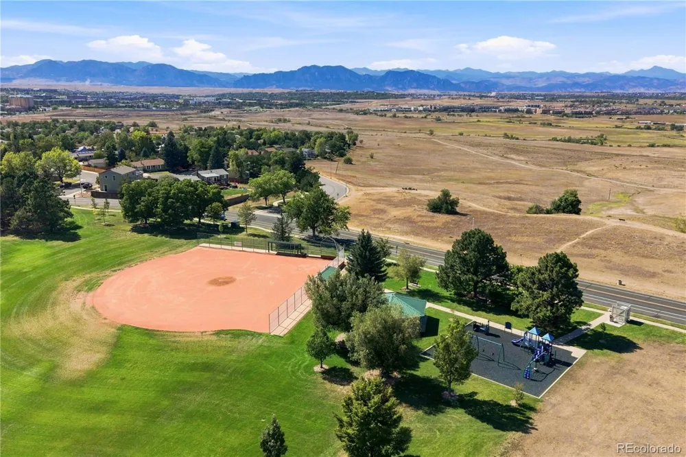 2227 Sunridge Circle #30 Broomfield, CO 80020