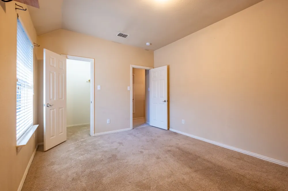 1619 Mallard Drive Corinth, TX 76210