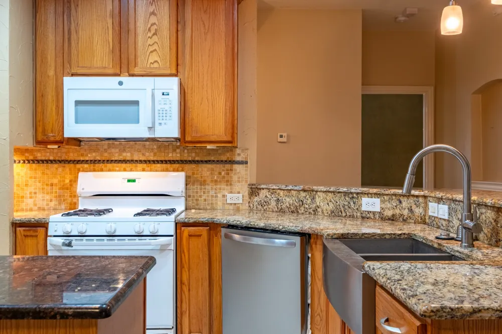 1619 Mallard Drive Corinth, TX 76210