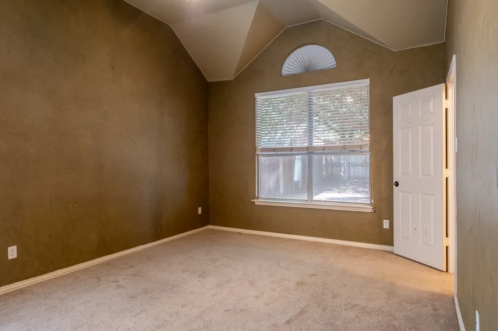 1619 Mallard Drive Corinth, TX 76210