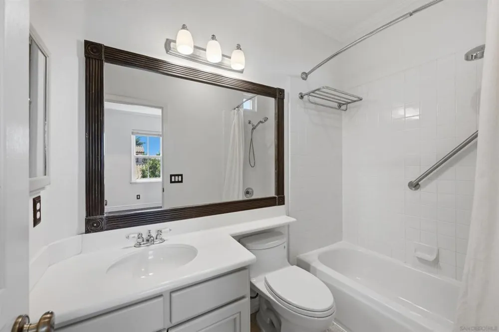 6617 Remsen Ct Carlsbad, CA 92011