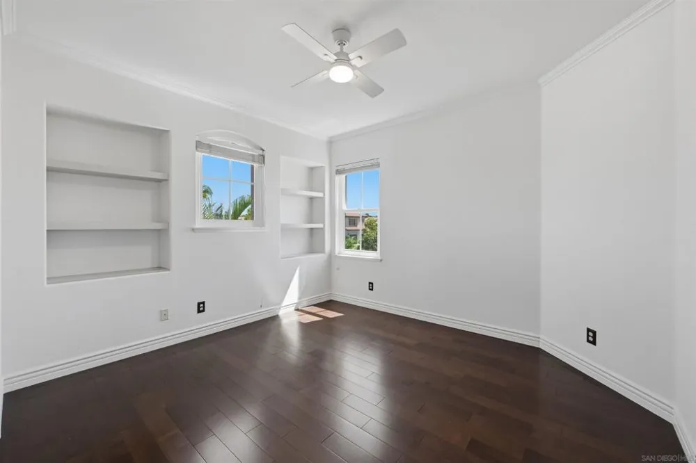 6617 Remsen Ct Carlsbad, CA 92011