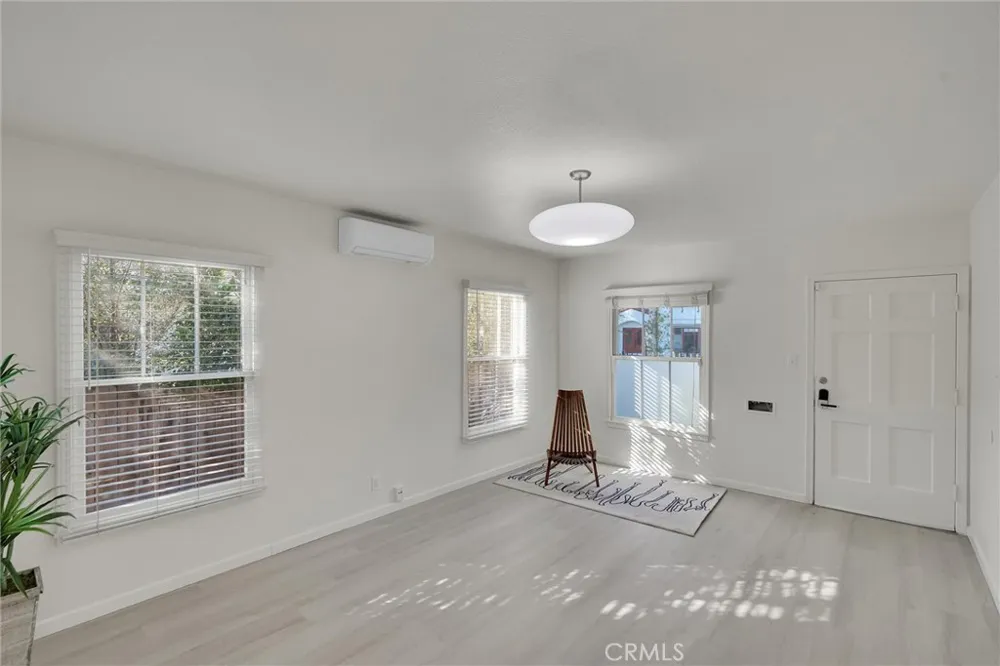 1120 Vista Street West Hollywood, CA 90046