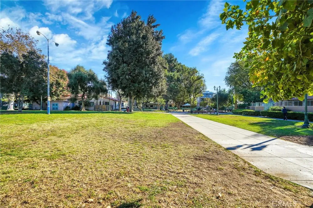 1120 Vista Street West Hollywood, CA 90046