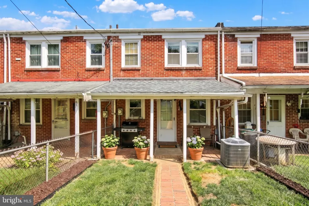 512 FAIRVIEW AVENUE Lancaster, PA 17603