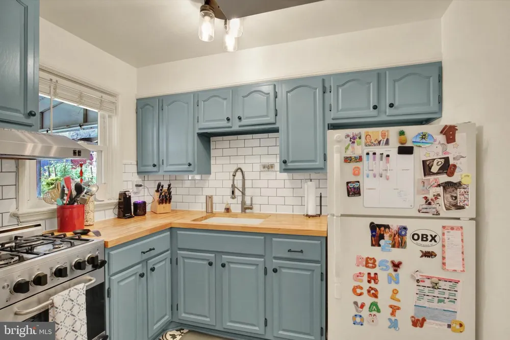 512 FAIRVIEW AVENUE Lancaster, PA 17603