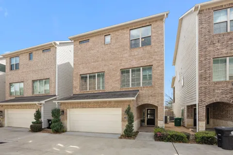 1216 Murrayhill Drive