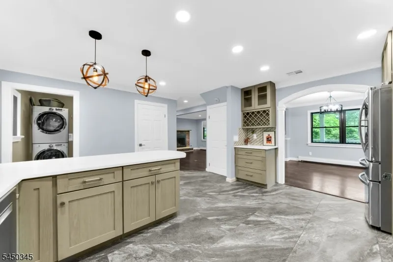 17 Rockaway Valley Rd Montville, NJ 07005