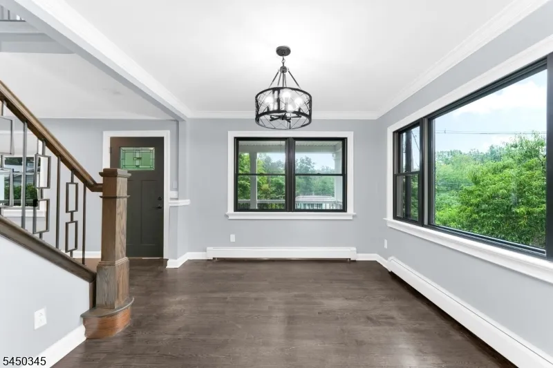17 Rockaway Valley Rd Montville, NJ 07005