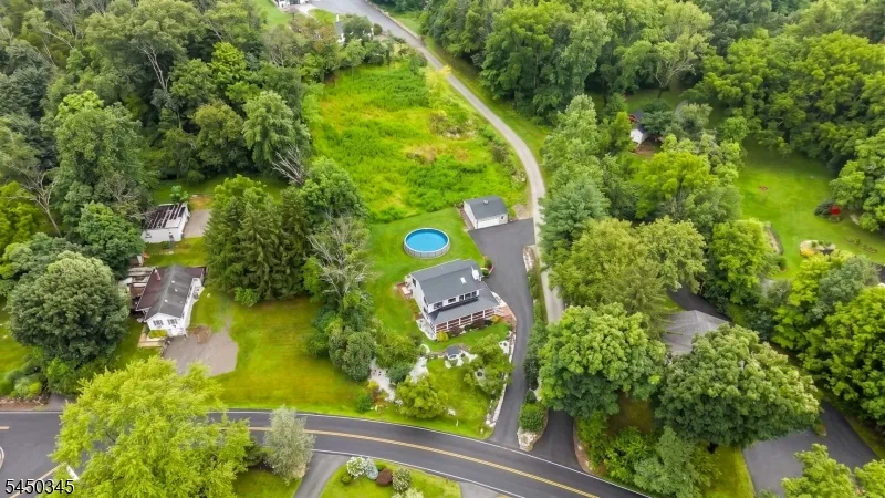 17 Rockaway Valley Rd Montville, NJ 07005