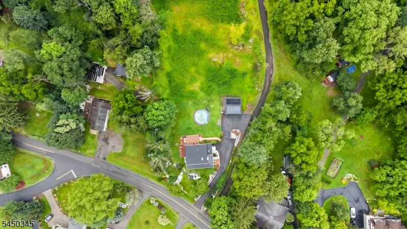 17 Rockaway Valley Rd Montville, NJ 07005