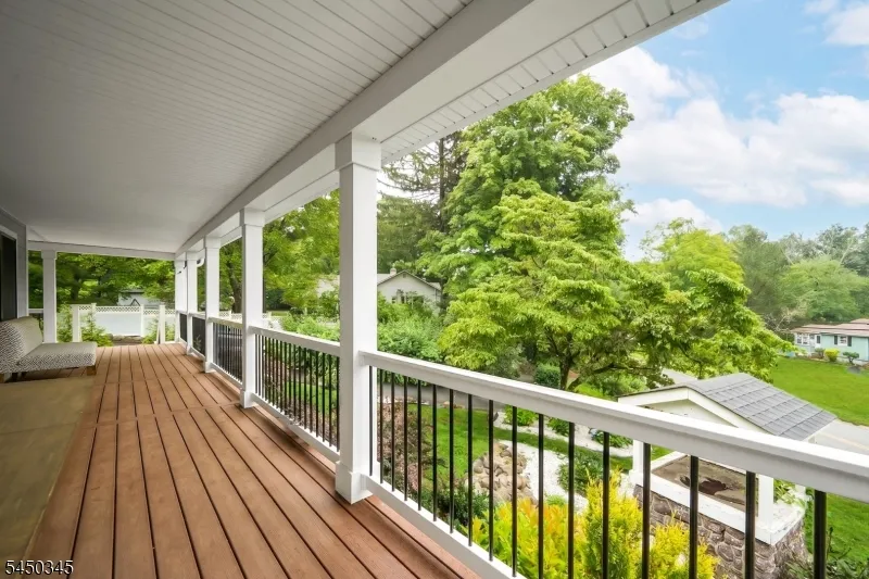 17 Rockaway Valley Rd Montville, NJ 07005