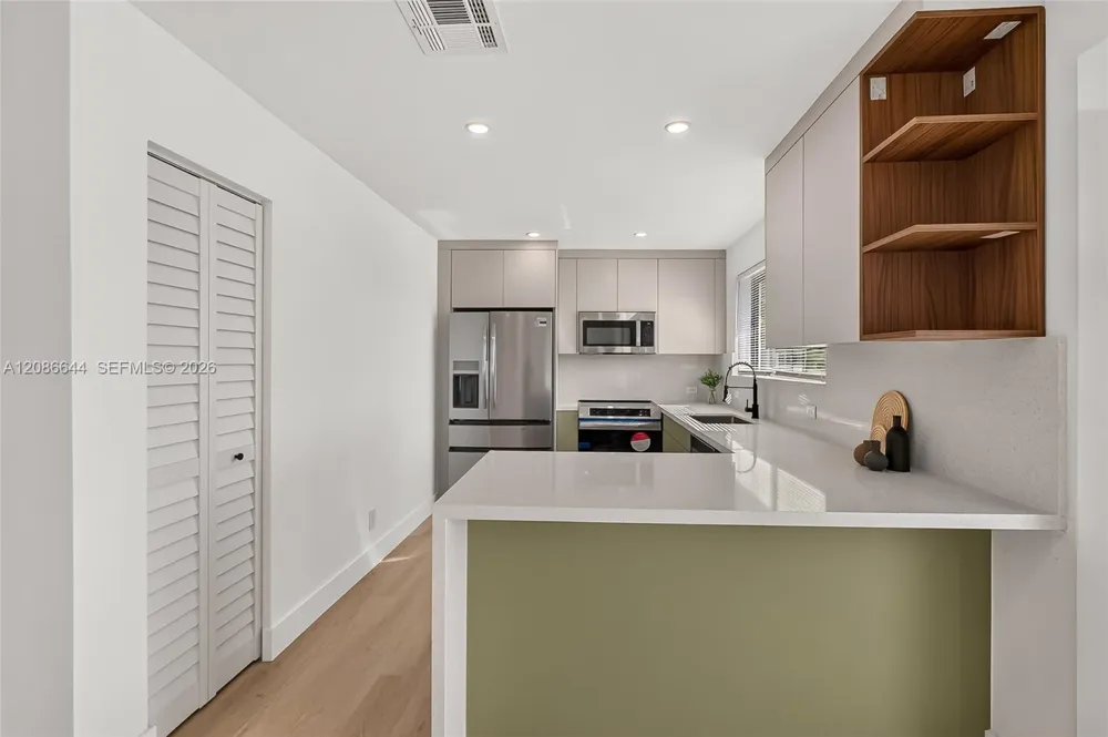 3210 SW 94th Ct Miami, FL 33165