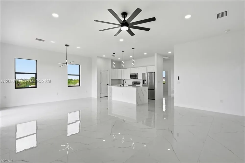 9014 Lawn CT La Belle, FL 33935