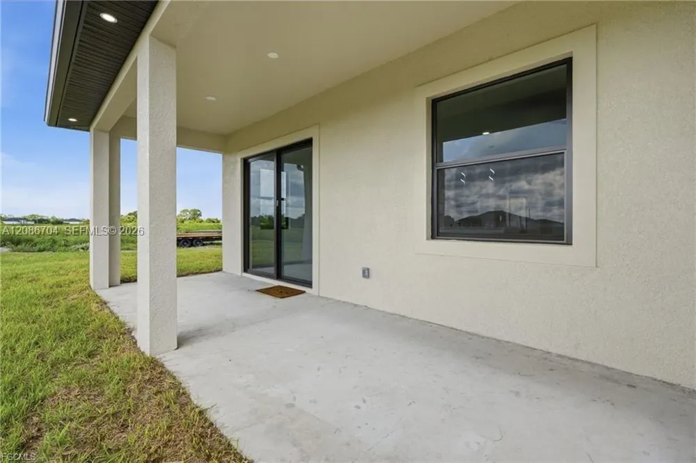 9014 Lawn CT La Belle, FL 33935