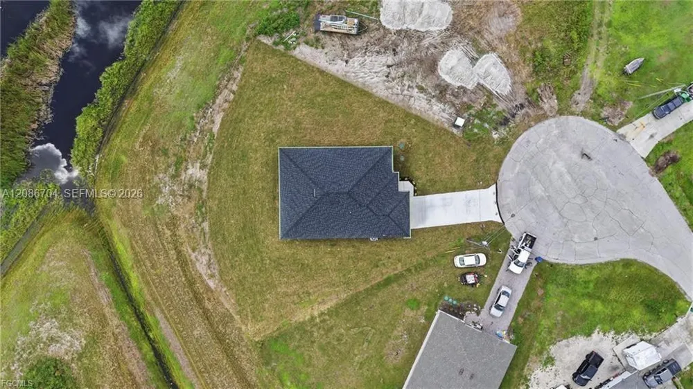 9014 Lawn CT La Belle, FL 33935