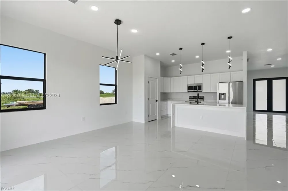 9014 Lawn CT La Belle, FL 33935