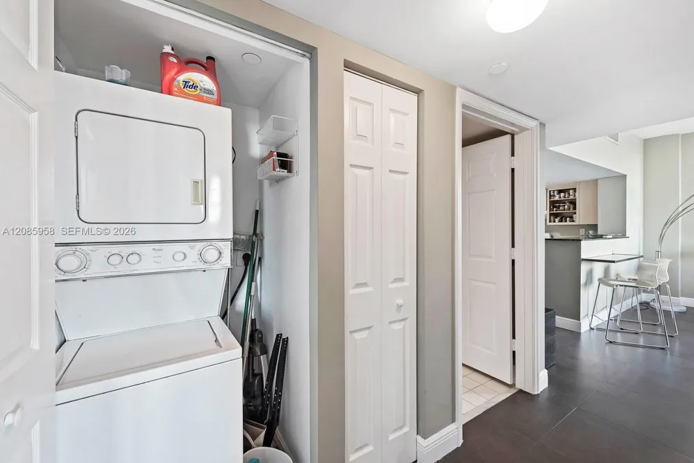 3000 CORAL WAY #416 Miami, FL 33145