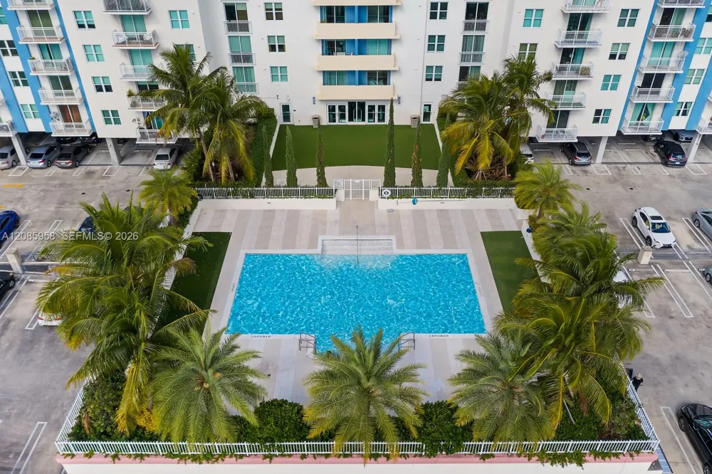 3000 CORAL WAY #416 Miami, FL 33145
