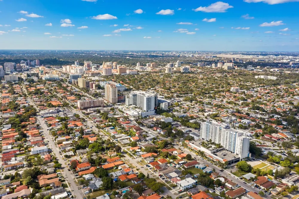 3000 CORAL WAY #416 Miami, FL 33145