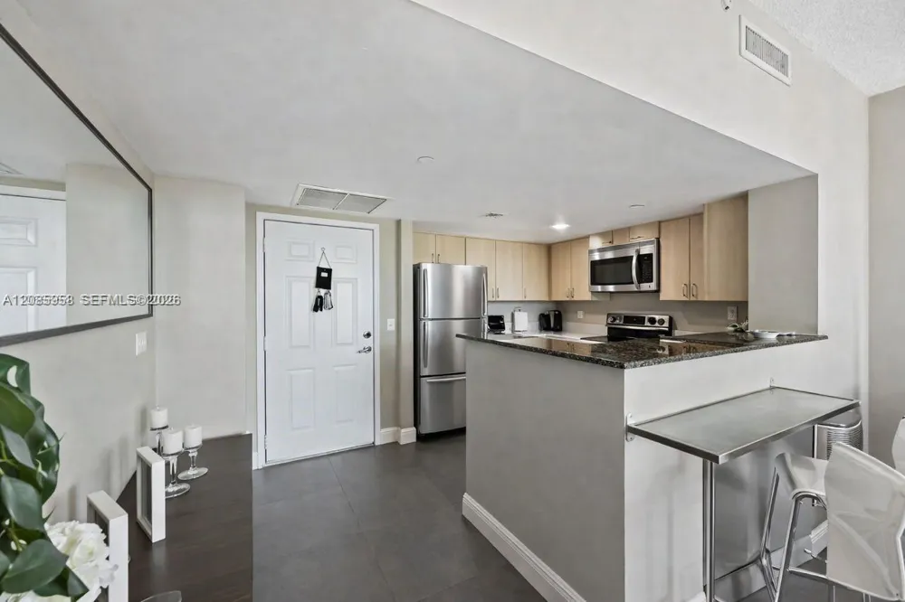 3000 CORAL WAY #416 Miami, FL 33145