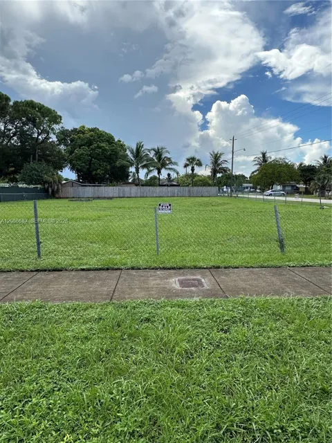16240 NW 38th Pl