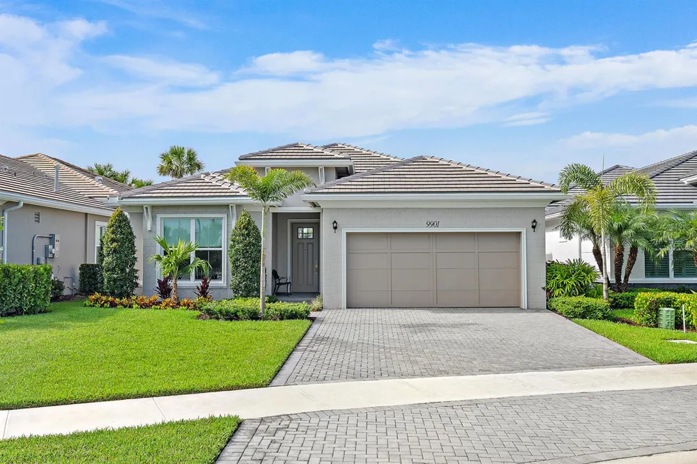 9901 Regency Way Palm Beach Gardens, FL 33412
