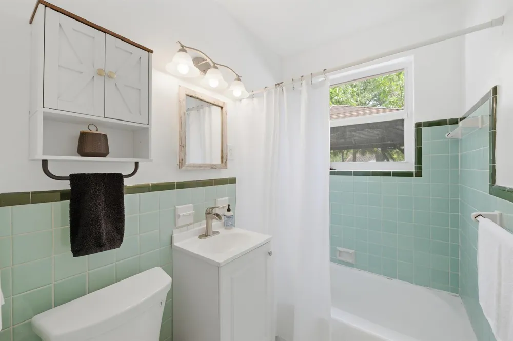 1421 SW 20 STREET Fort Lauderdale, FL 33315