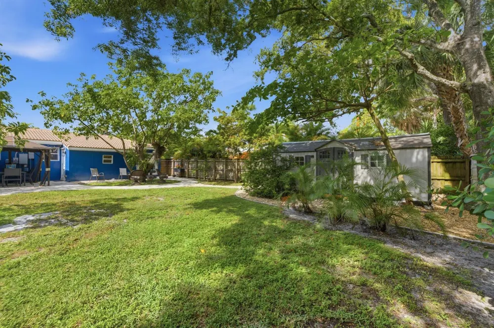 1421 SW 20 STREET Fort Lauderdale, FL 33315