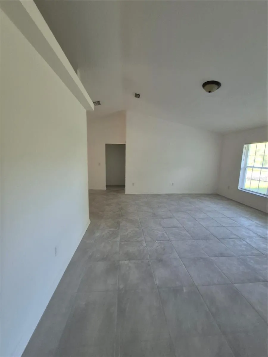 1160 W GENEVA PLACE Citrus Springs, FL 34434