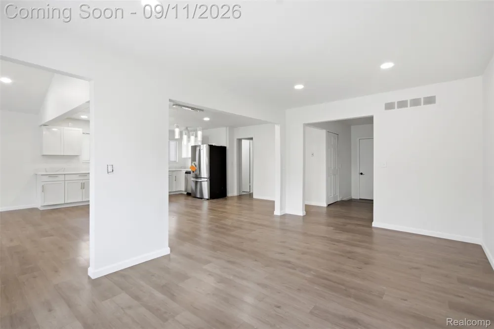 3465 Fox Hill Drive Sterling Heights City, MI 48310