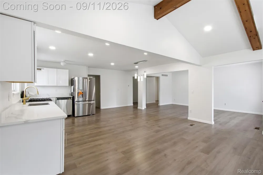 3465 Fox Hill Drive Sterling Heights City, MI 48310